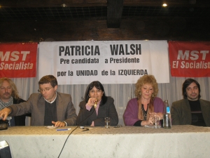 De izquierda a derecha Rubén «Pollo» Sobrero, Juan Carlos Giordano, Patricia Walsh, Liliana Olivero y Daniel Campos