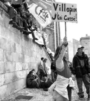 Una de las tantas protestas que sepult al CPE. (Liberation, abril 06)
