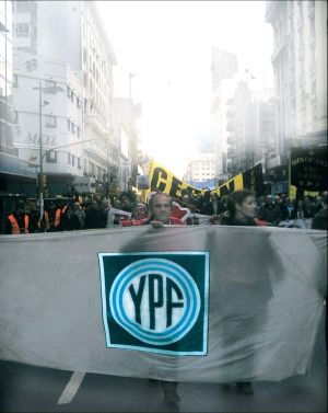 Marcha por la reestatizacin de YPF, 20 de junio, Capital
