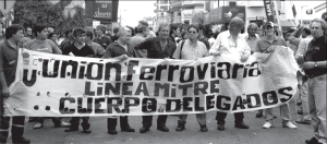 Delegados del Mitre manifestando contra los procesamientos