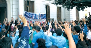 Trabajadores del Francs votando en asamblea. Octubre 2006