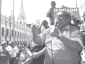 Orlando Chirino defiende la autonoma de los sindicatos frente al gobierno