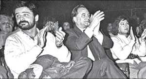 Filmus aplaudiendo junto al corrupto Grosso. 1992