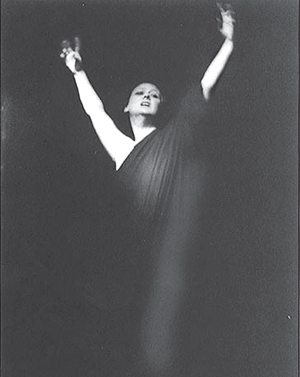 Imgenes de Isadora Duncan en retrato y bailando