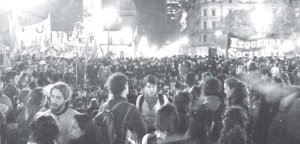 Estudiantes en la Plaza de Mayo en un nuevo aniversario de la Noche de los Lpices
