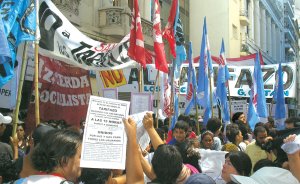 Marcha unitaria frente al ENRE, Capital, del 11 de febrero pasado