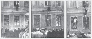 Secuencia de tres fotos: En la calle Bernauer n 29, una anciana de 77 aos escapa por la ventana de su casa en el primer piso. Agosto 1961