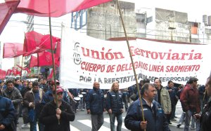 Marcha ferroviaria del pasado jueves 3 al Ministerio de Trabajo, encabezada por el Cuerpo de Delegados del Sarmiento