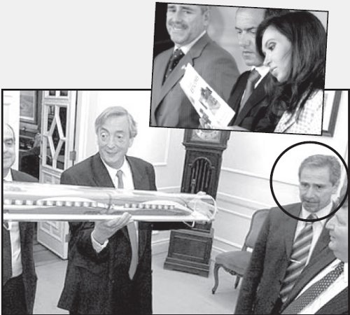 Arriba: Cristina Kirchner, Scioli y Ricardo Jaime. Abajo: Nstor Kirchner y Ricardo Jaime (crculo), mostrando el fallido proyecto del tren bala.