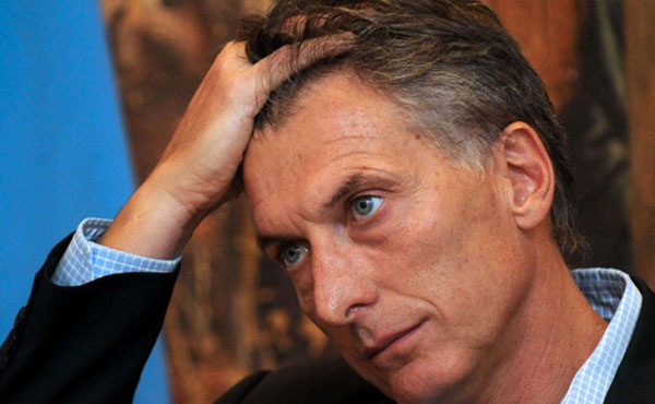 Mientras los trabajadores y jubilados pagan impuesto a las Ganancias, el IVA del 21% y se exime a oligarcas y megamineras, Macri evade y hace negocios espurios en beneficio propio y el de su familia.