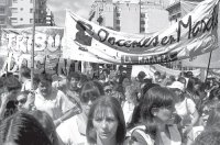 Docentes marchando al Ministerio de Educación de la Nación, 6/3 Capital
