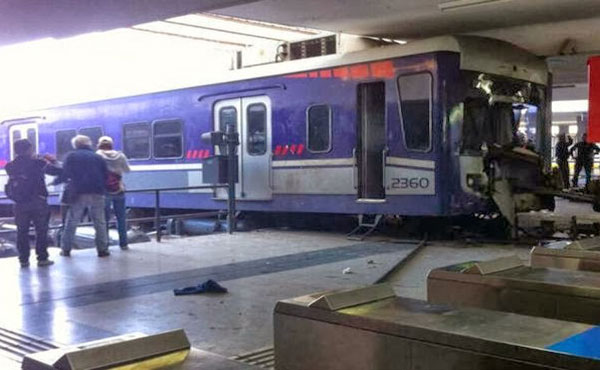 Para evitar nuevas tragedias los trenes deben ser gestionados por sus trabajadores