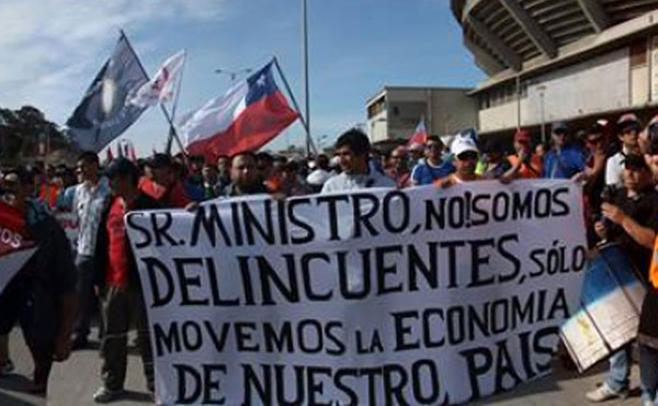 Chile: Viva la lucha de los portuarios!