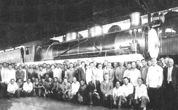 Primera locomotora a vapor fabricada en Talleres de Córdoba, 1942