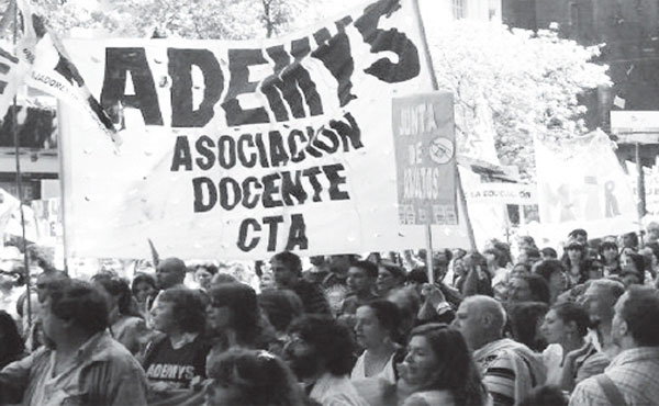 ¡No hay que dejar pasar el ajuste salarial en docentes!