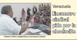 Orlando Chirino dirigiéndose al encuentro sindical