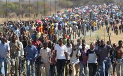 La semana pasada terminó una huelga de ¡5 meses!, con 55.000 mineros del platino, con éxito para los trabajadores, según proclamó el sindicato AMCU. Los capitalistas temen el efecto “contagio”.