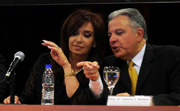 El nuevo rector de la UBA, Alberto Barbieri, ex decano de Ciencias Económicas, aplica el ajuste educativo de la mano de su agrupación estudiantil la Franja Morada - Nuevo Espacio.