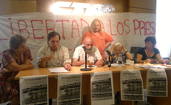 Miles de trabajadores están  luchando por salarios,  que se derrumban ante la voraz  inflación