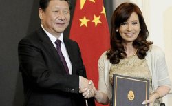 Cristina con el presidente de China Xi Jinping
