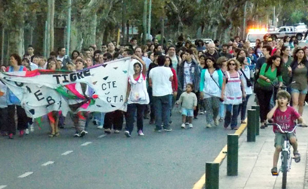 Docentes de Suteba Tigre en lucha