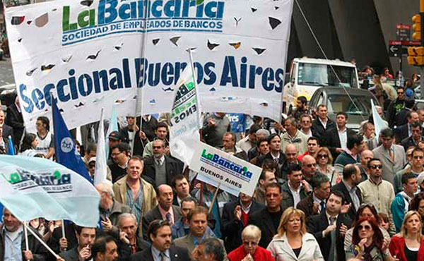 Hace falta un plan de lucha