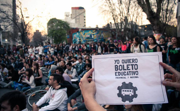 Marcha estudiantil en La Plata