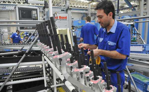 El 100% de las terminales automotrices y las megamineras que operan en el país son extranjeras