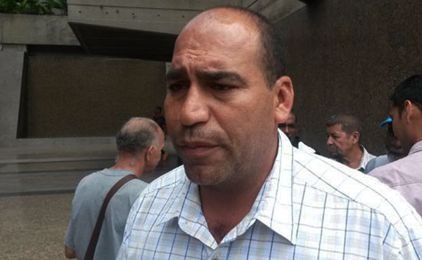 Carvajal es integrante de la corriente clasista C-CURA que encabezan Orlando Chirino