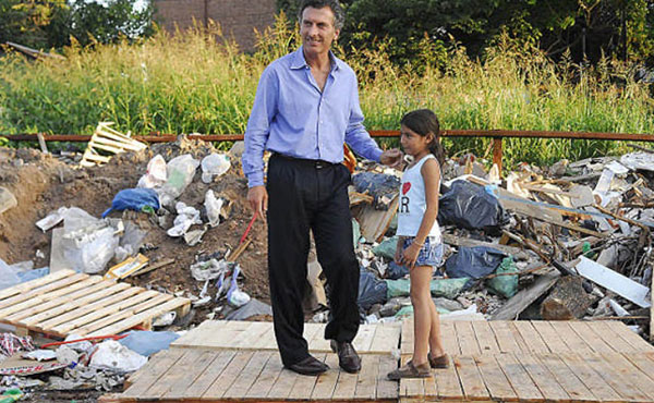 Macri usa a los niños para hacer campaña electoral