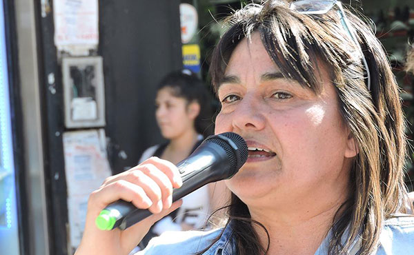 El FIT logró sumar una banca más al Congreso Nacional. La misma está encabezada por el dirigente del Partido Obrero, Néstor Pitrola. Le sigue en la lista Natalia González (PTS) y Mónica Schlotthauer, dirigente de Izquierda Socialista e integrante del cuerpo de delegados del ferrocarril Sarmiento.