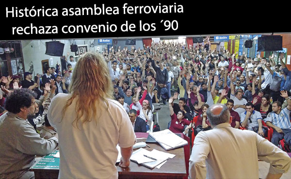 Más de mil ferroviarios votando el rechazo