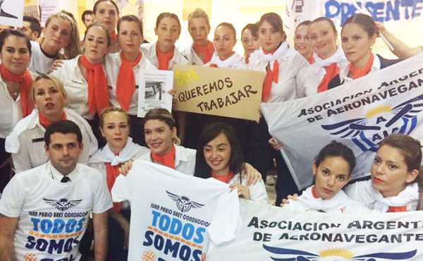 Llamamos a rodear de solidaridad esta lucha y que no quede ni un solo trabajador en la calle.