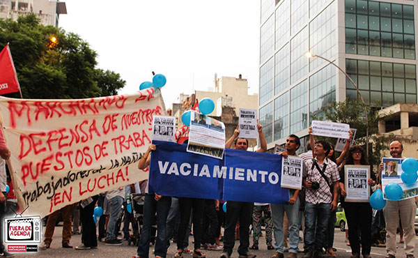  Desde hace años los trabajadores cobran sus salarios en cuotas y se encuentran sin el pago de sus aportes sociales. 