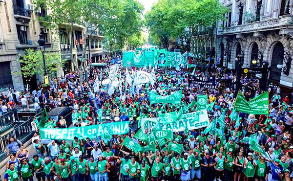 El paro nacional de ATE y la movilización unitaria a Plaza de Mayo con 25.000 trabajadores del pasado 24 de febrero fue una enorme demostración de fuerza contra el ajuste.