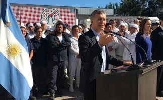 Macri en Cresta Roja oponiéndose a la prohibición de los despidos