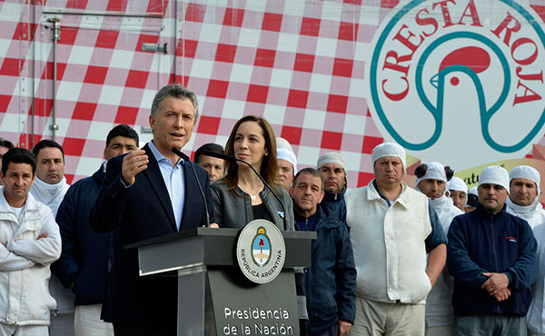 Macri anunció el veto a la ley en un acto en Cresta Roja reabierta con menos empleados y rebajas salariales