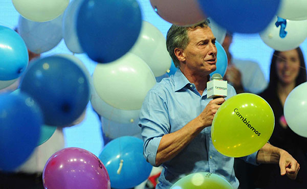 Macri en campaña prometiendo la “revolución de la alegría”