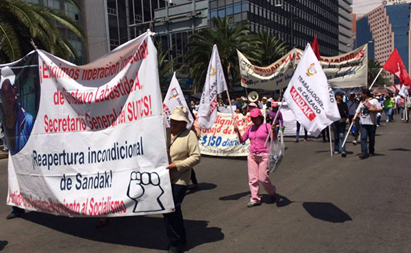 Manifestación en solidaridad con el sindicato de Sandak