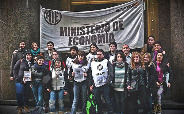 Continúa la pelea en el Ministerio de Hacienda