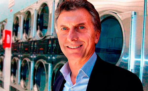 ¿Qué quiere decir “blanqueo”? Significa que el gobierno va a “lavar” o a “limpiar” plata sucia que se fugó del país. Lo mismo hizo en dos oportunidades el kirchnerismo.
