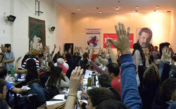 Votación de las resoluciones