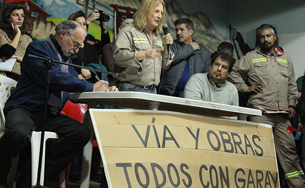 Sobrero haciendo uso de la palabra