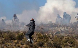 La última semana fueron muertos a balazos por la policía cuatro mineros pertenecientes a empresas “cooperativistas”, que estaban bloqueando rutas