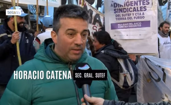 Con un corte de calle en Corrientes y Callao, el pasado jueves 8 se le dio continuidad a la campaña nacional contra el desafuero al secretario general del Sutef y dirigente de la Unión de Gremios y Jubilados de Tierra del Fuego, Horacio Catena.