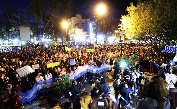 Se cumplen tres años de la histórica toma de la Universidad Nacional de La Rioja donde fue volteado el ícono feudal de la provincia, Tello Roldán.