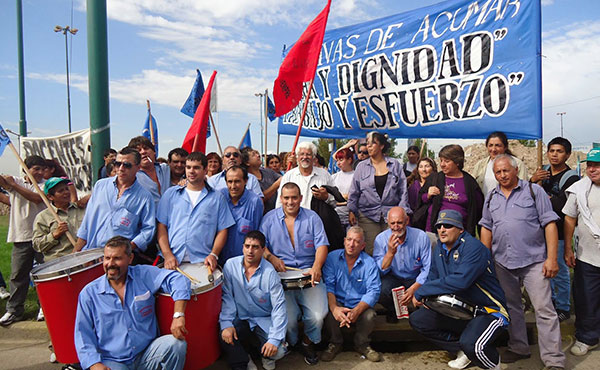  Desde las cooperativas “Lucha y Dignidad” y “Trabajo y Esfuerzo” estamos orgullosos de la pelea que dimos. 