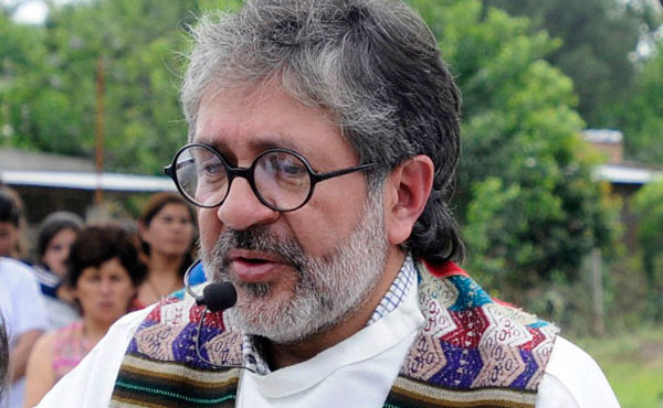 El sacerdote Juan Viroche fue encontrado muerto en su casa parroquial