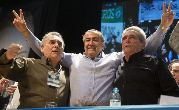 Hacen faltas nuevos dirigentes sindicales que luchen y no se vendan.