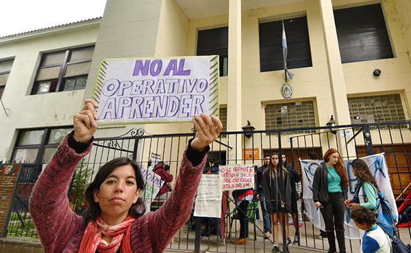 Paros y tomas contra el operativo entieducativo del gobierno